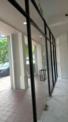North Canal Road (D1), Retail #589263461